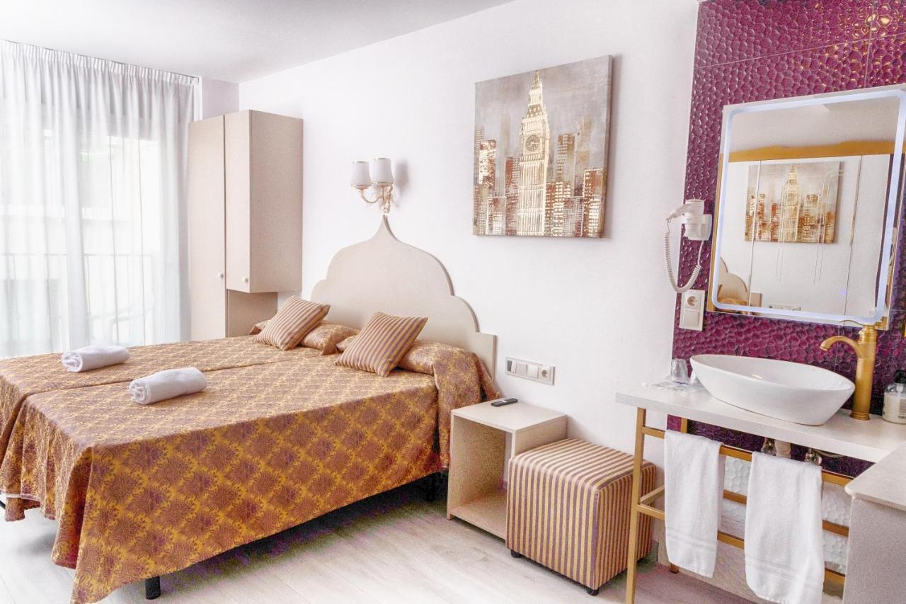 Clopy Rocamar Hotel เบนิดอร์ม ภายนอก รูปภาพ