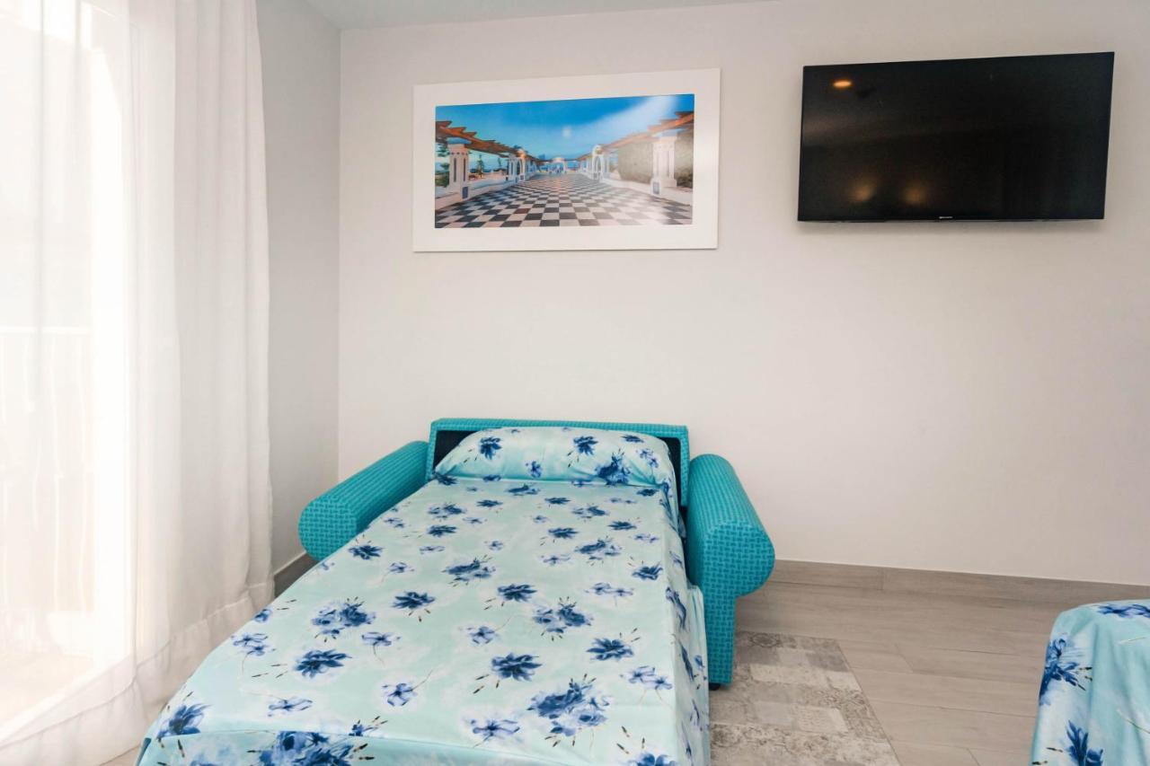 Clopy Rocamar Hotel เบนิดอร์ม ภายนอก รูปภาพ
