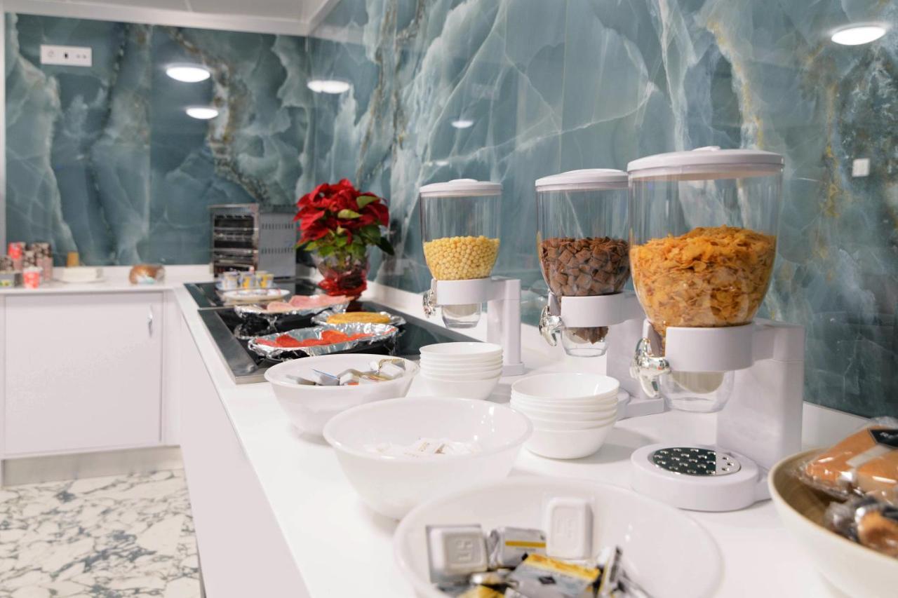 Clopy Rocamar Hotel เบนิดอร์ม ภายนอก รูปภาพ