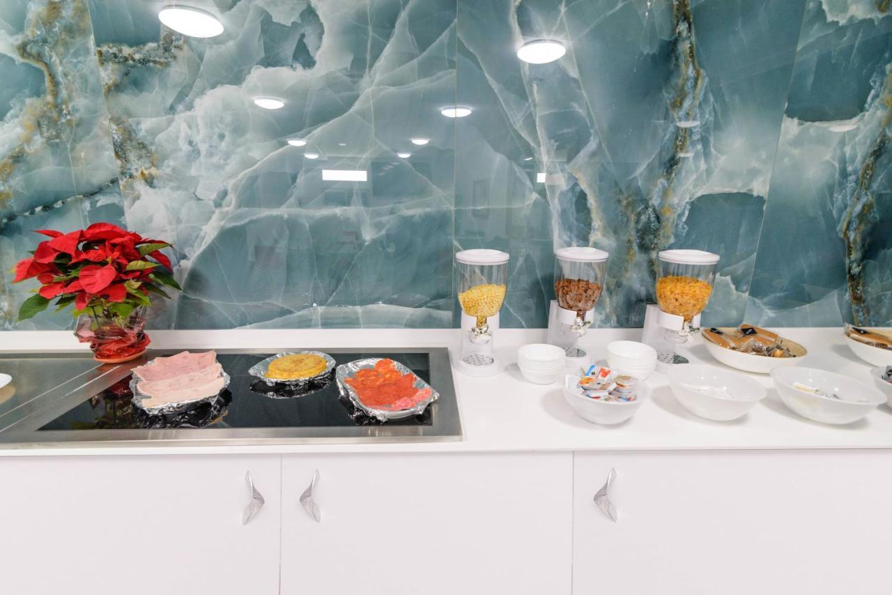 Clopy Rocamar Hotel เบนิดอร์ม ภายนอก รูปภาพ