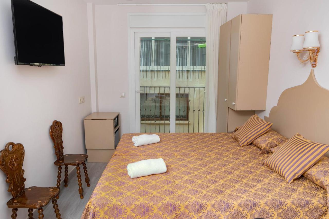 Clopy Rocamar Hotel เบนิดอร์ม ภายนอก รูปภาพ